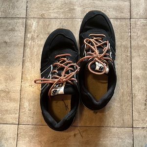 Size 7 Women New Balance 574